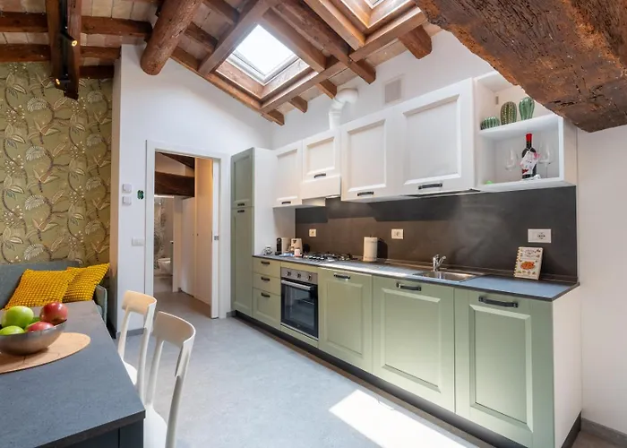 Fieno Attic Charme&relax Lägenhet Bergamo